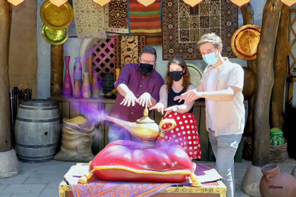 Zeit für Magie: Unser Recap zur Wiedereröffnung von Disneyland Paris 9 Aladdin's magic lamp in Adventureland