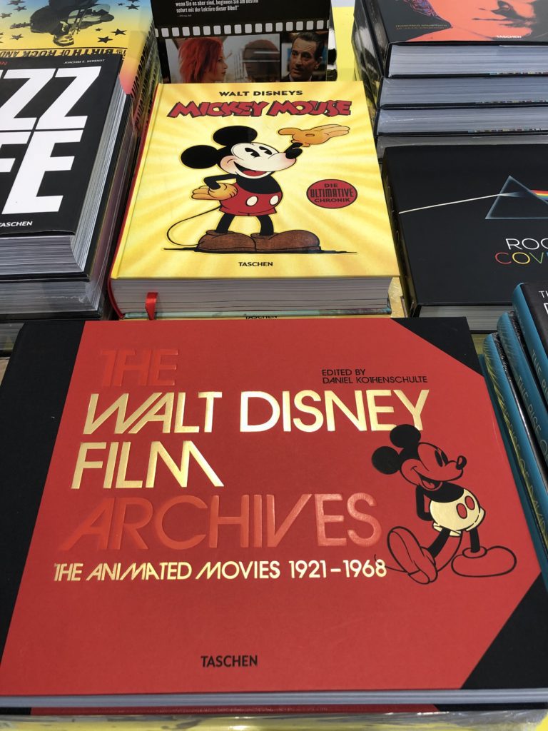 Buch-Empfehlung: „Walt Disney's Disneyland“ - Die Entstehung von Walts großem Traum auf 328 Seiten! (Rezension) 14 IMG 9552