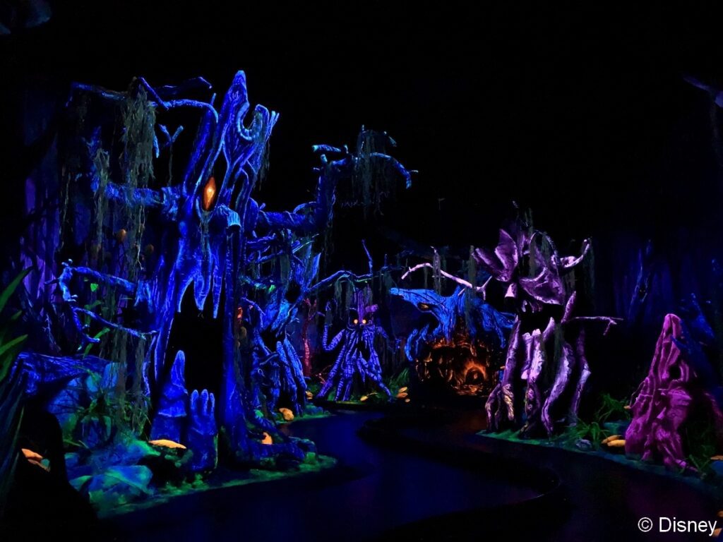 Blanche-Neige et les Sept Nains repaint and black light