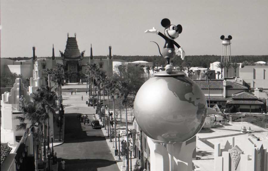 Disney-MGM Studios Europe: Ein Besuch in den ersten Studios für Disneyland Paris 5 Schwarz-weiß Foto der Disney-MGM Studios in Walt Disney World