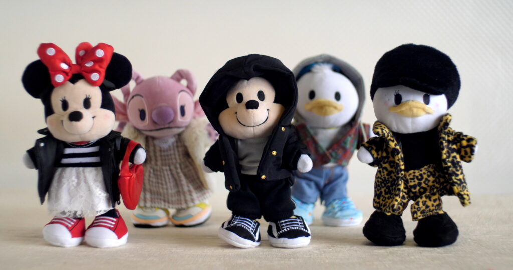 Minnie, Angel, Mickey, Donald and Daisy nuiMos