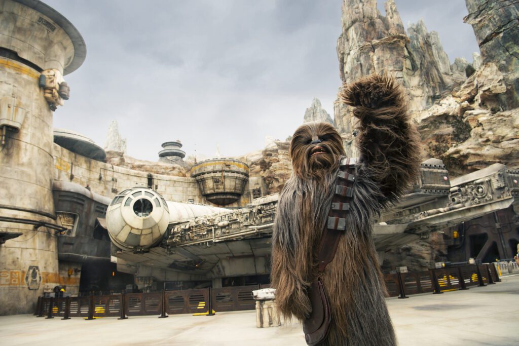 „Behind the Attraction“ Review: Hinter den Kulissen der Disney Parks mit den Imagineers 6 Star Wars Galaxy's Edge
