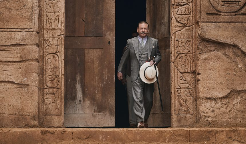 Rezension zu „Tod auf dem Nil“: Hercule Poirot in Ägypten 3 Kenneth Branagh as Hercule Poirot in 20th Century Studios’ DEATH ON THE NILE