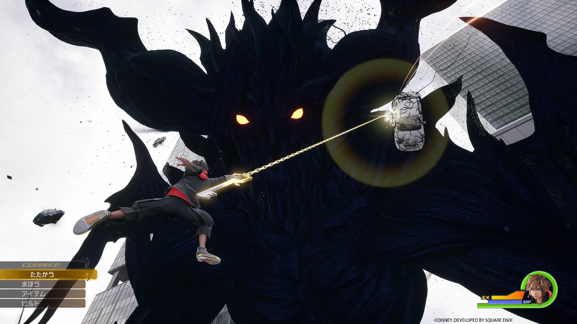 Sora fighting a Dark Side Heartless in KINGDOM HEARTS IV in Quadratum