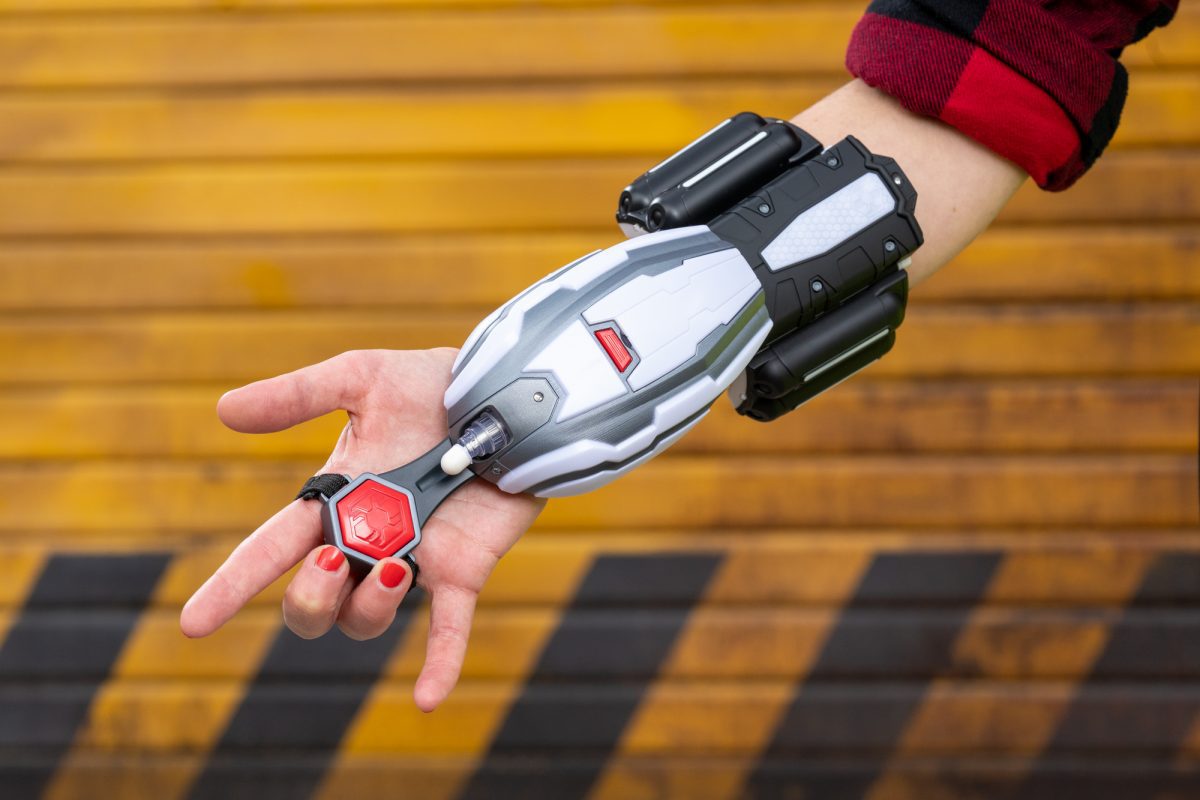 Die große Marvel AVENGERS CAMPUS Eröffnung am 20. Juli 2022 - Alle Details zum brandneuen Superhelden Land in Disneyland Paris! 40 Spider-Man Netzwerfer Merchandise in Marvel Avengers Campus in Disneyland Paris