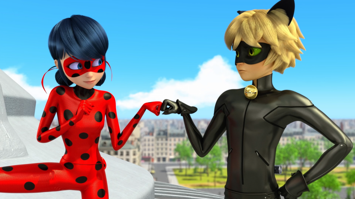 Gewinnspiel zum MIRACULOUS TAG und Staffelstart am 12. November im Disney Channel – Gewinnt von Sarah Engels signiertes Fanpaket! 3 Ladybug und Cat Noir in Miraculous