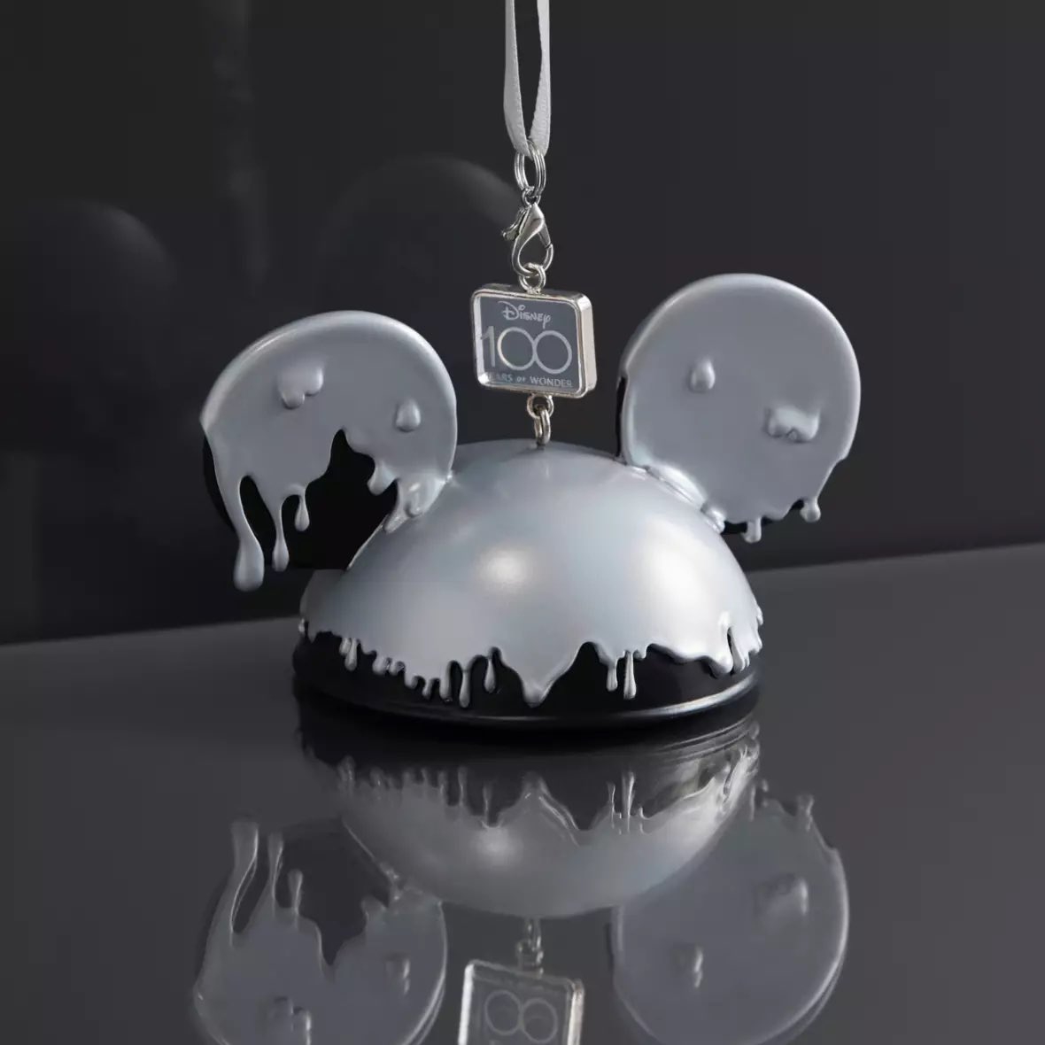 Produkte zum 100. Disney-Jubiläum: Disney100 Merchandise ist jetzt bei shopDisney erhältlich! 1 Micky Maus Ohren zu Disney100 online in Deutschland kaufen