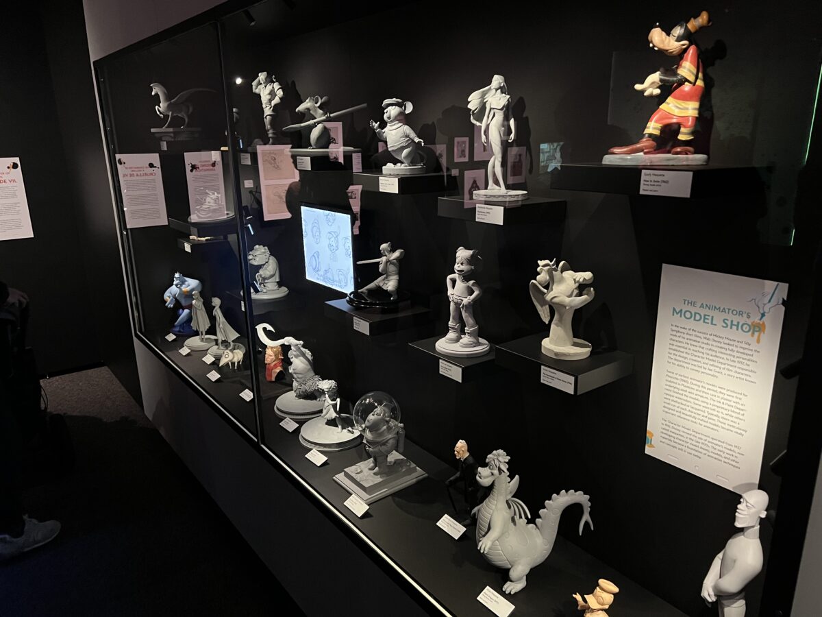 Review zu Disney100: Die Ausstellung – Entdeckt Filmgeschichte aus 100 Jahren Disney in München! Jetzt Tickets sichern! 7 Character Maquettes at Disney100: The Exhibition in Pennsylvania