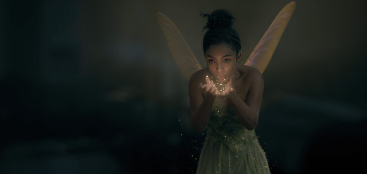 Review zu PETER PAN & WENDY: Ein Disney Klassiker wird düster, jedoch wunderschön 5 Yara Shahidi als Tinkerbell