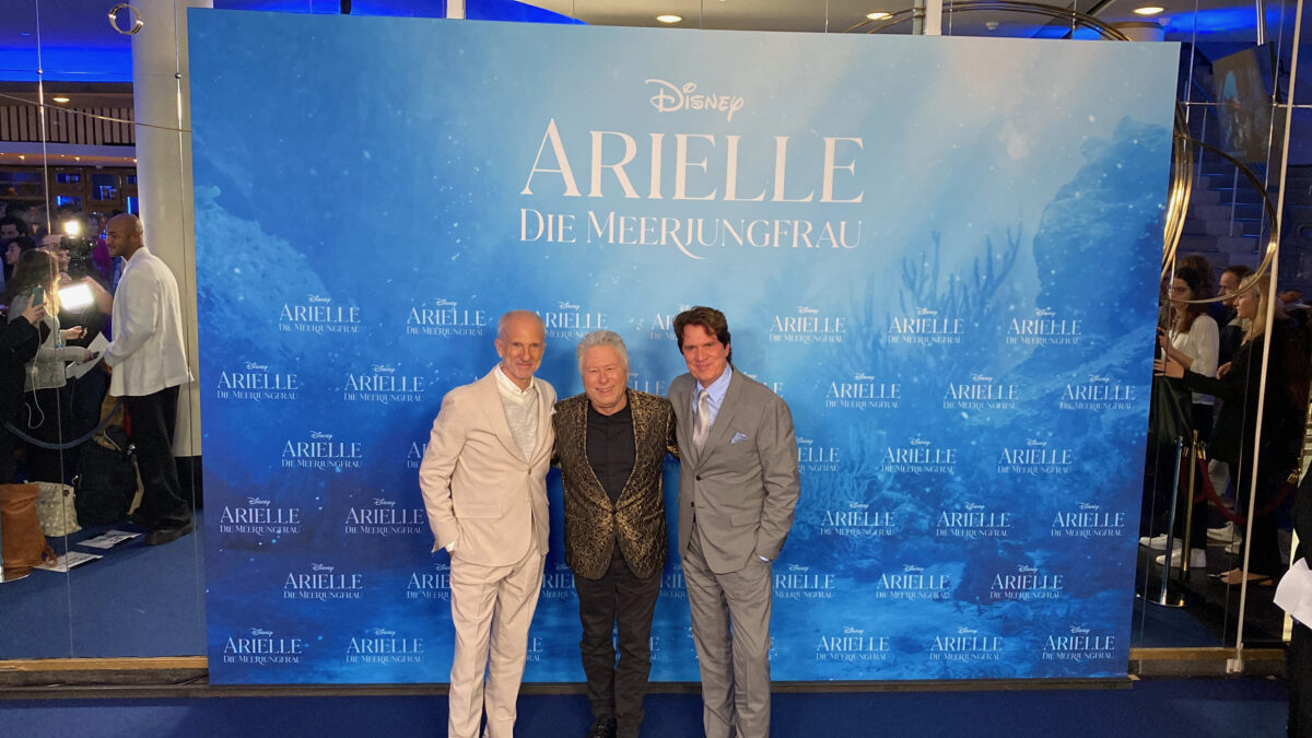 “Eine neue Ära” – Interview mit Disney Legend und Arielle Komponisten Alan Menken 4 John DeLuca, Alan Menken und Rob Marshall bei der Deutschlandpremiere von Arielle die Meerjungfrau in Berlin