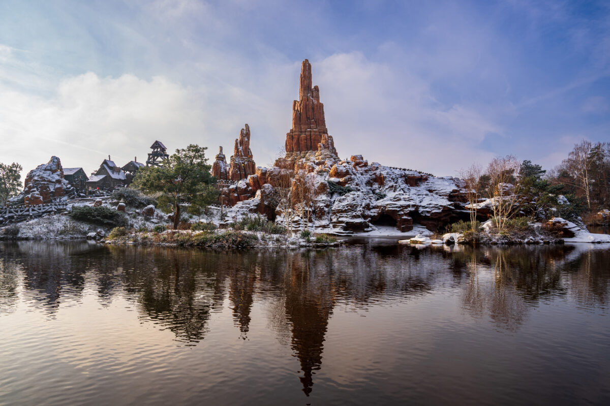 Disneyland Paris: Big Thunder Mountain im Schnee