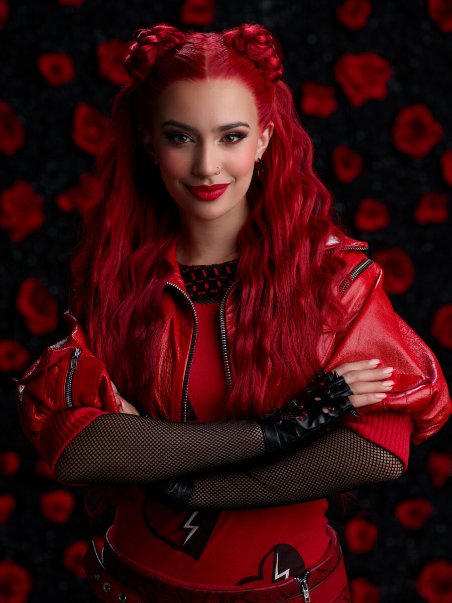 Kylie Cantrall als Red in Descendants: The Rise of Red im Interview