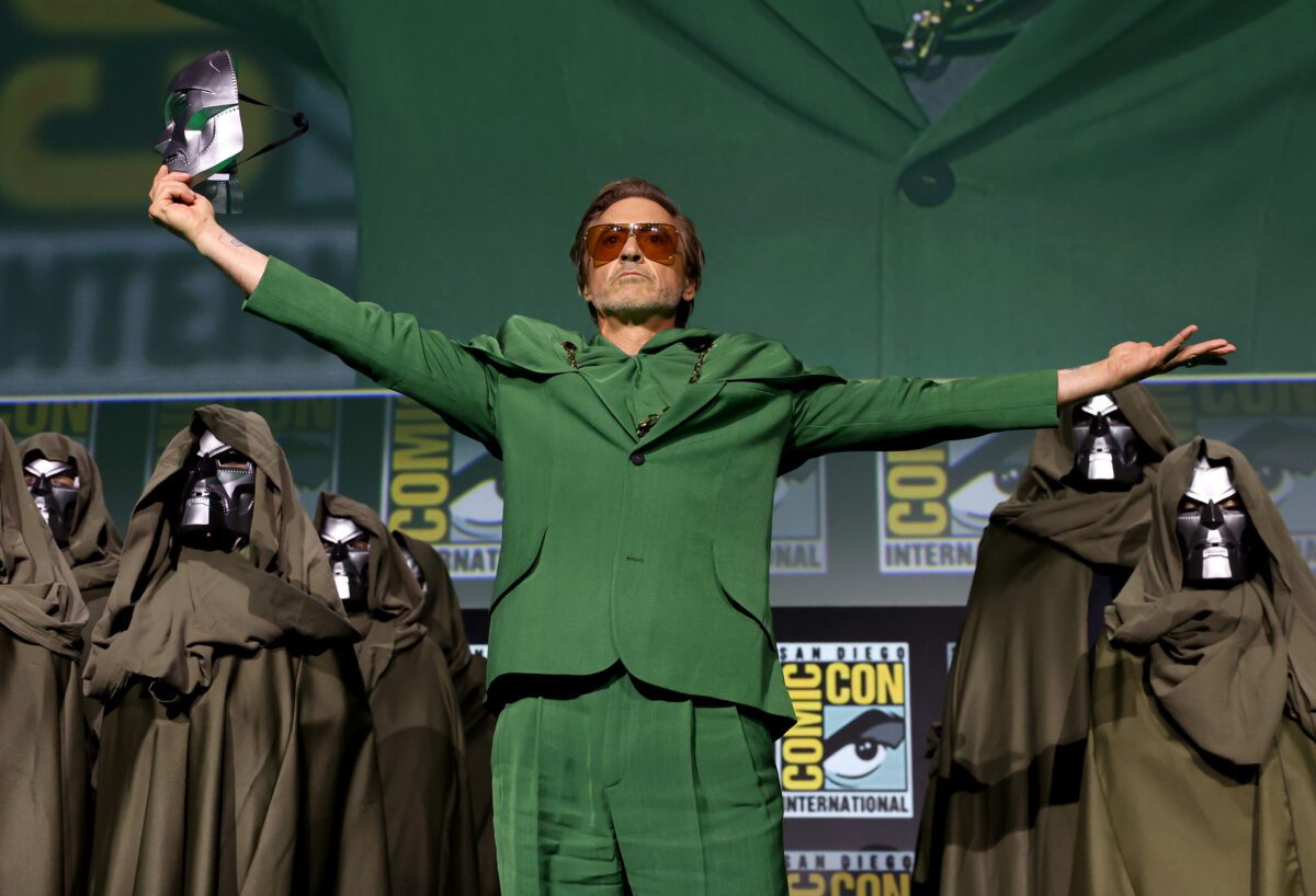 Robert Downey, Jr. als Victor von Doom / Doctor Doom in Avengers: Doomsday