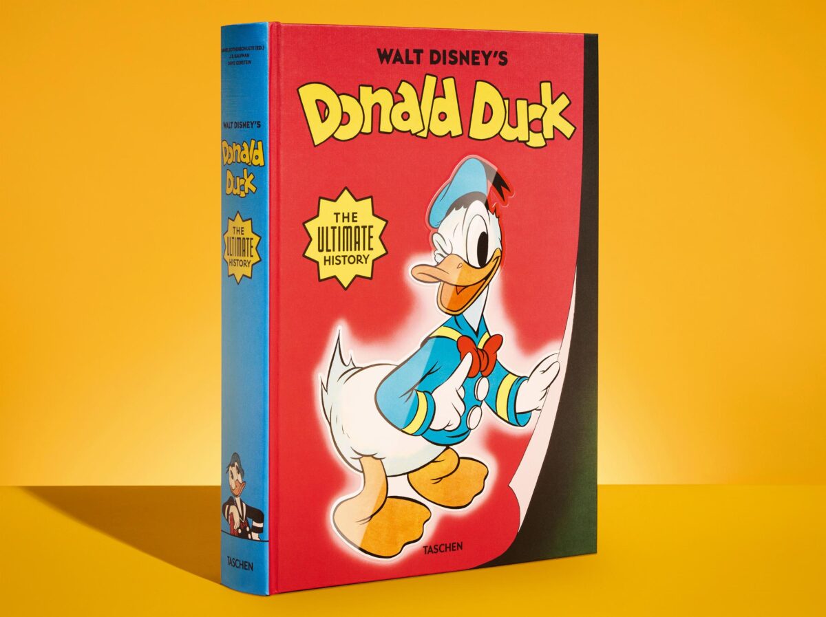 Donald Duck: The Ultimate History ist auf Englisch, Deutsch und weiteren Sprachen verfügbar
