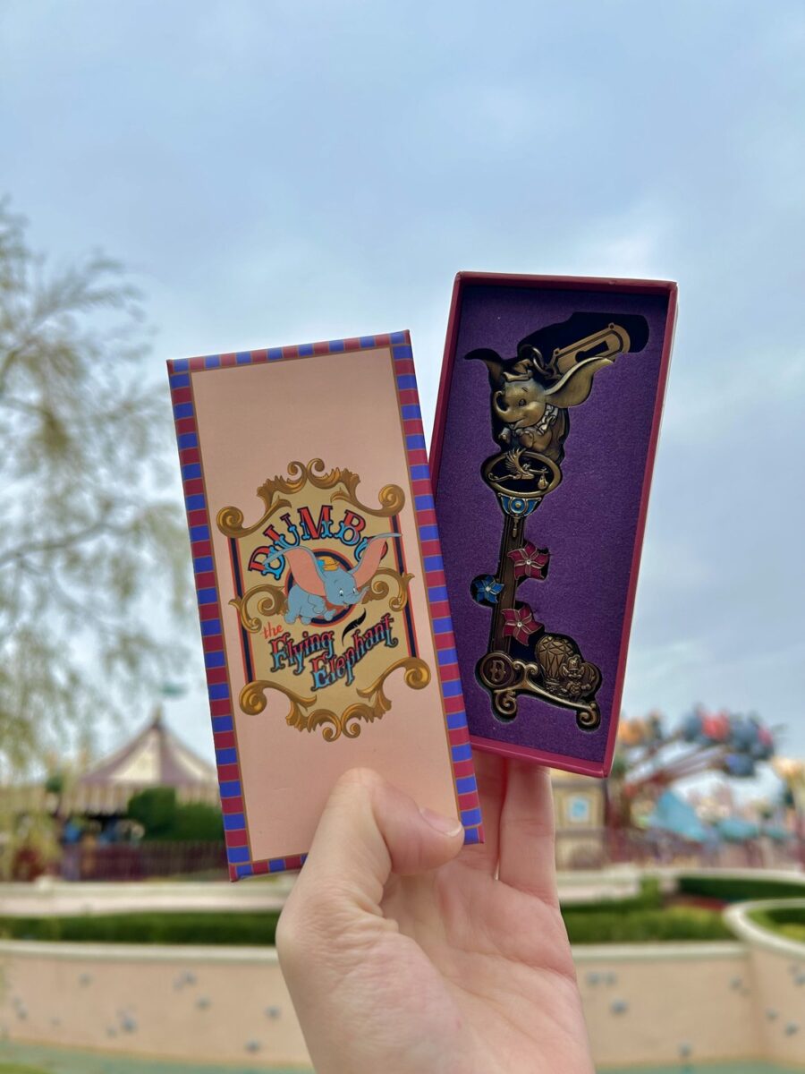 Neue Attraktion-Sammelschlüssel – Dumbo the Flying Elephant | Disneyland Paris