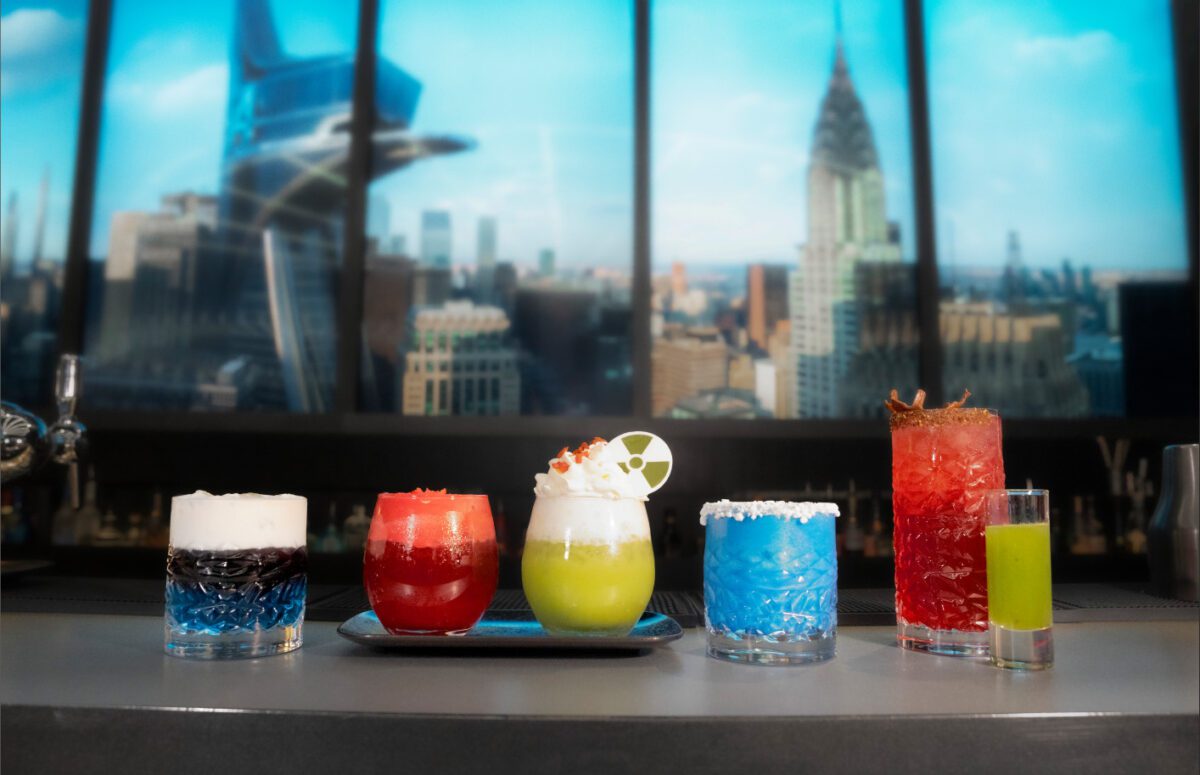 Marvel Cocktails und alkoholische Drinks in der Skyline Bar im Disney Hotel New York - The Art of Marvel in Disneyland Paris