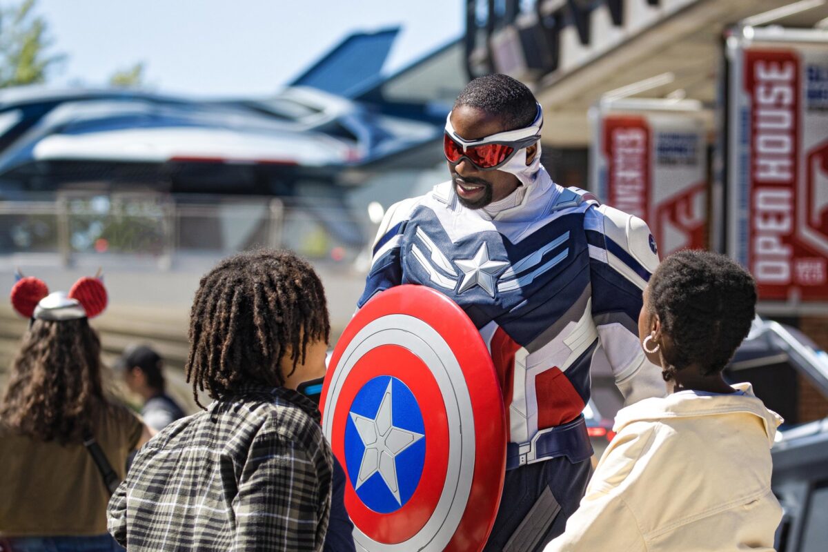 Captain America im Marvel Avengers Campus