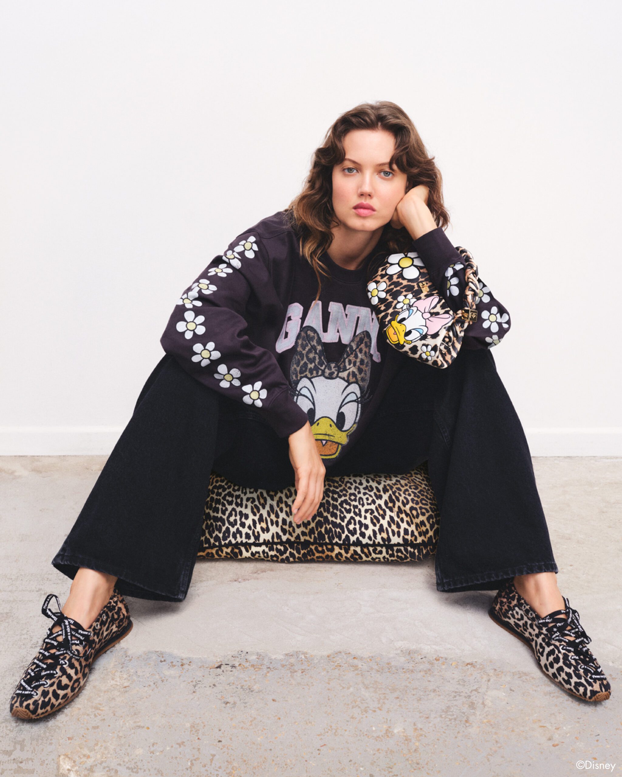 Neue GANNI x Disney Kollektion rückt Daisy Duck in den Mittelpunkt