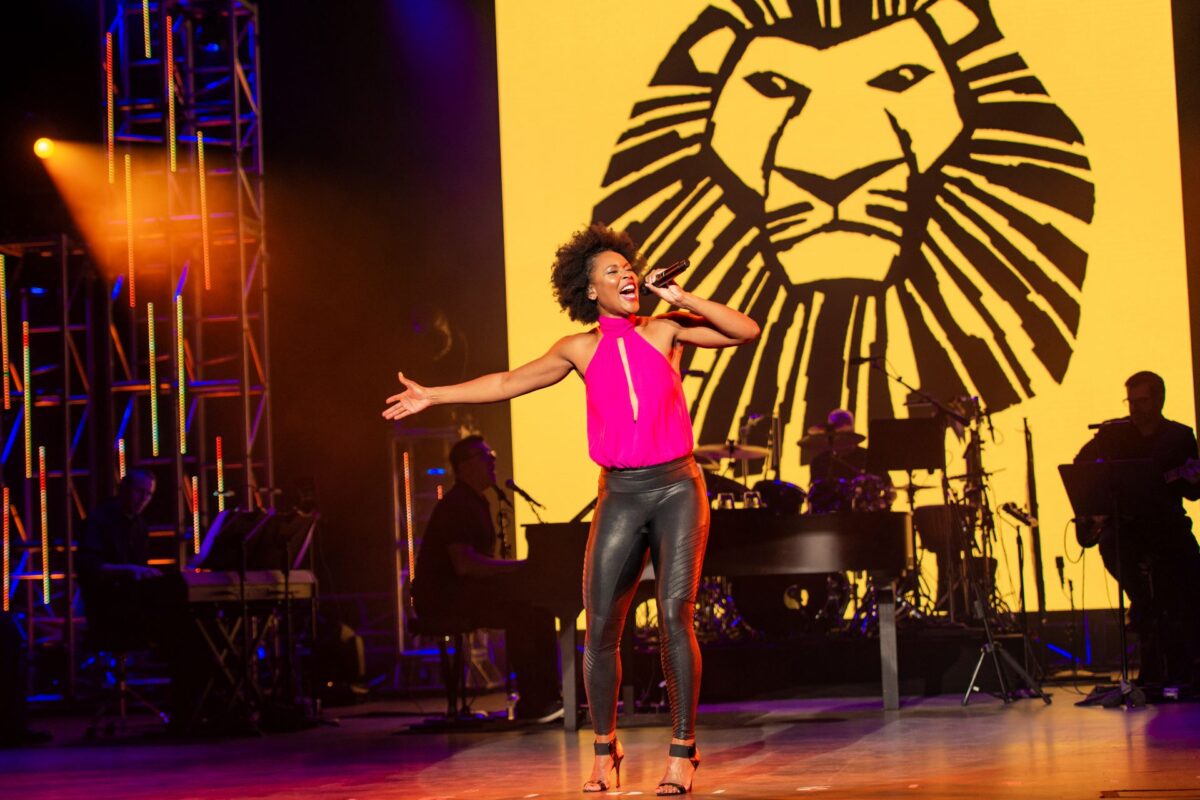 Broadway Stars treten in Epcot auf