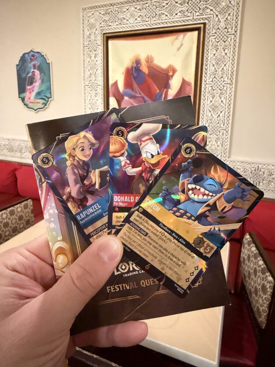 Alle Lorcana Magical Places Promo Cards zu Walt Disney Worlds Festival of the Arts 2026: Rapunzel, Donald Duck und Stitch