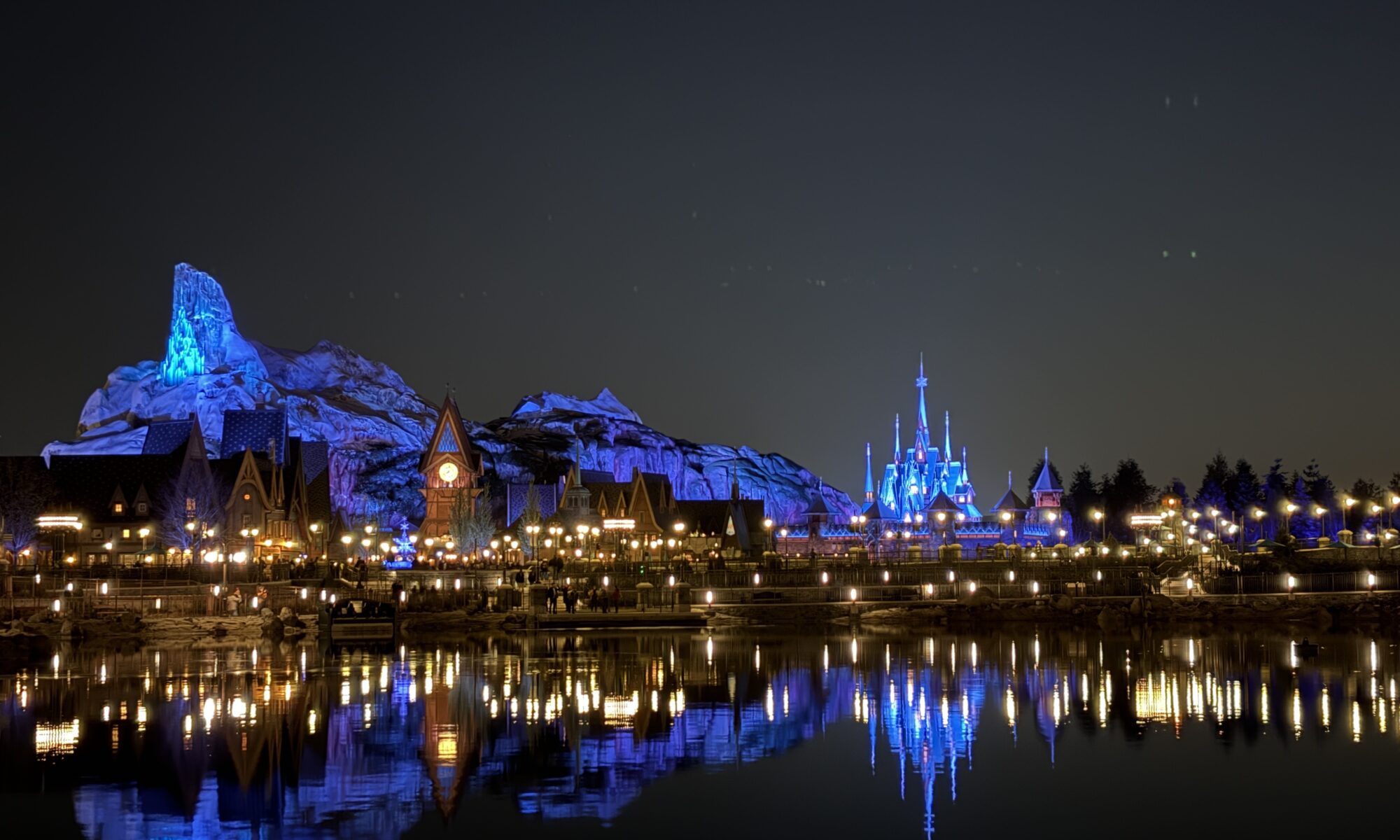 World of Frozen in Disney Adventure World in Disneyland Paris Review