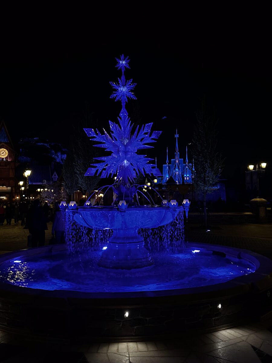 World of Frozen's Arendelle in Disney Adventure World erwacht magisch zum Leben