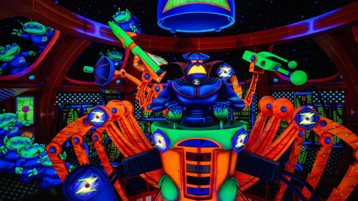 DisneyCentral.de 83 How to Score Big on Buzz Lightyears Space Ranger Spin at Magic Kingdom